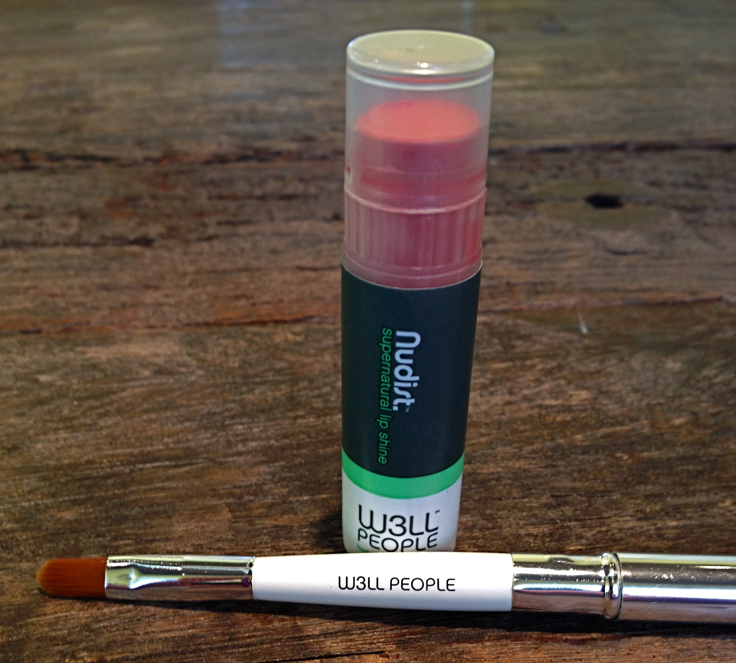 Nudist + Deluxe Brush Lip Set 