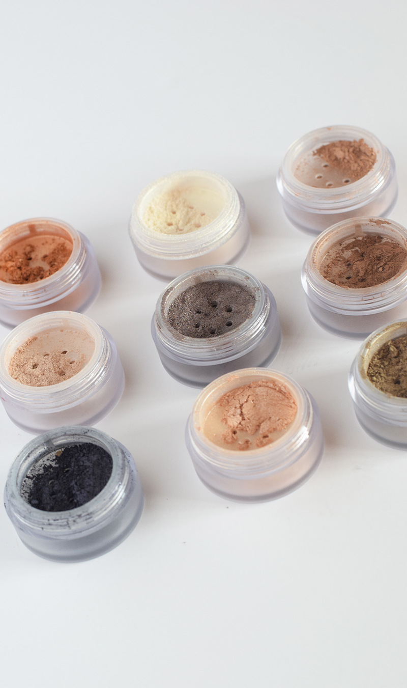 Getting started with green beauty: W3LL PEOPLE Elitist Eyeshadows are beautifully pigmented, naturally luminous, and free from artificial preservatives, parabens, chemicals, dyes, fragrance, silicone, dimethicone, pthalates, sulphates, petroleum, talc, bismuth oxychloride, nanoparticles and bad mojo! 