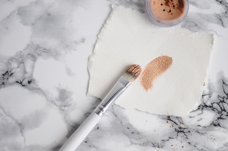 The best of green beauty: W3LL PEOPLE's Elistist Eyeshadow Powder 83! Free of preservatives, parabens, chemicals, dyes, fragrance! Organic and Vegan! 