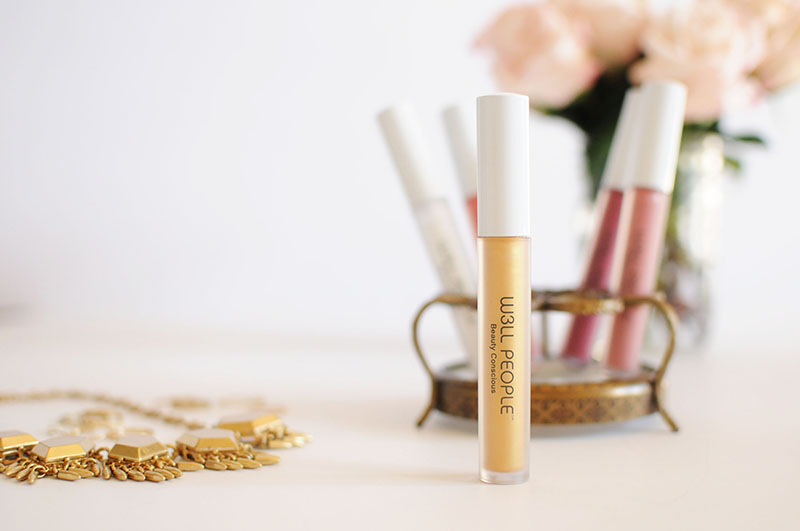 W3LL PEOPLE launches a new shade of their nontoxic, cruelty free, vegan lipgloss! It plumps, smooths and hydrates without any nasty ingredients. 