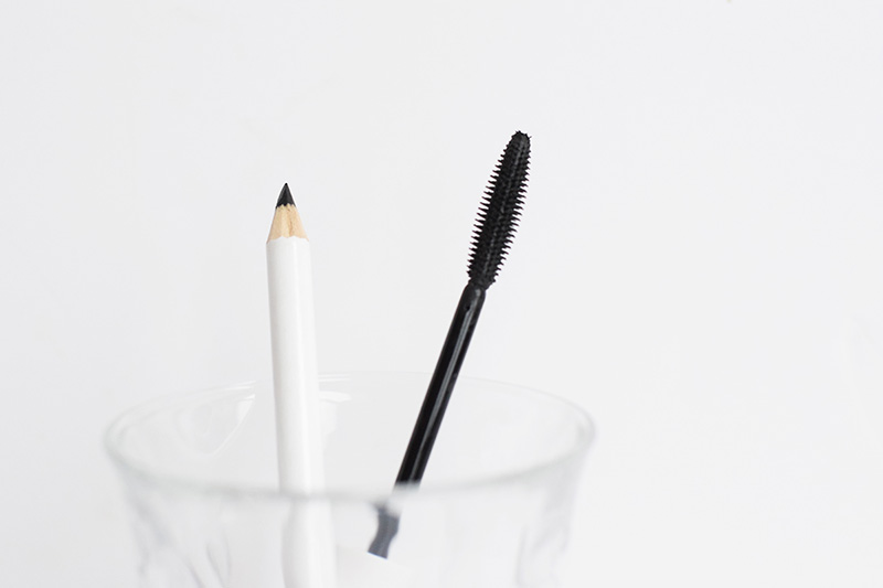  The best natural mascara and eyeliner together in one kit! No toxins, no clumps, no smudge! | W3LL PEOPLE
