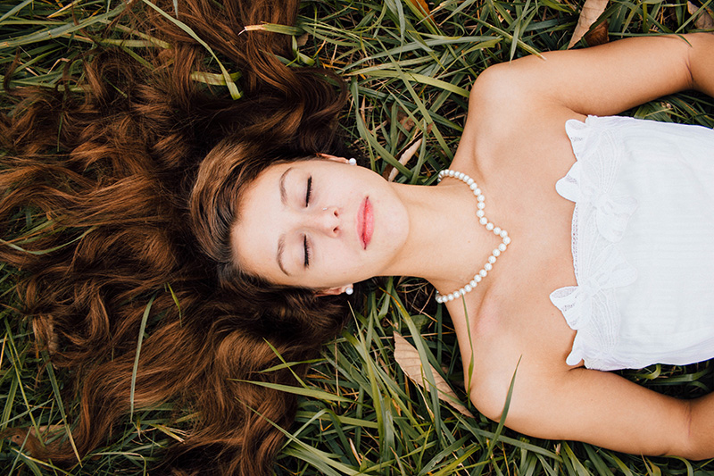 Bridal Makeup: create a natural, healthy and nontoxic wedding day looking using products from W3LL PEOPLE. 